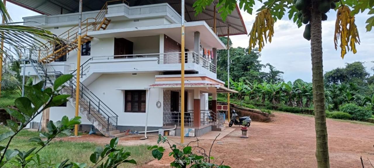 Nisarga Homestay, Dharmasthala Dharmastala المظهر الخارجي الصورة